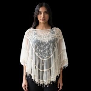 MIMI Vintage inspired cream colored shawl. Medium. Pre owned good condition